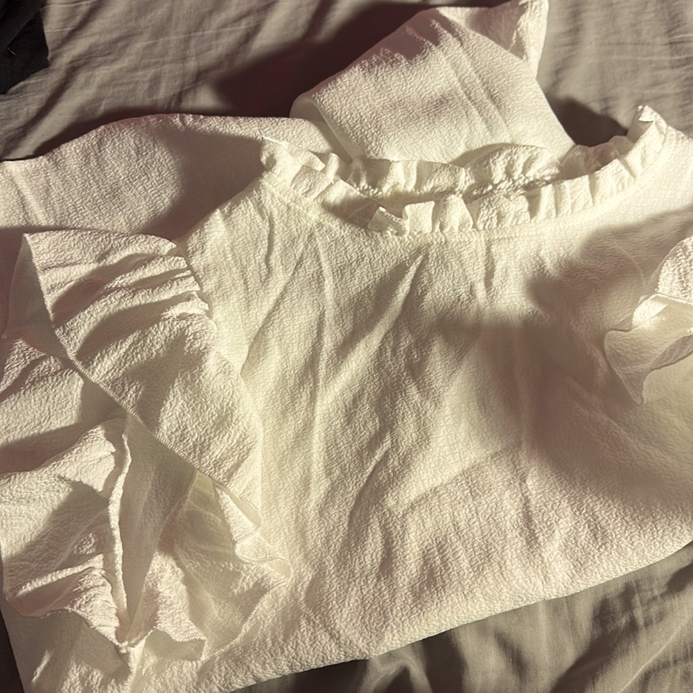 White Ruffed Blouse - Picture 3 of 4